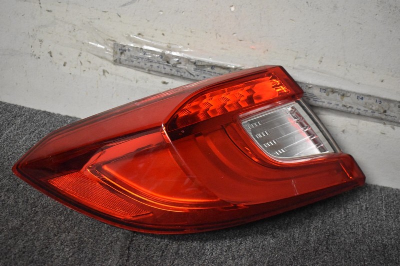 2018-2021 HONDA ACCORD TAIL LIGHT LEFT SIDE FACTORY OEM