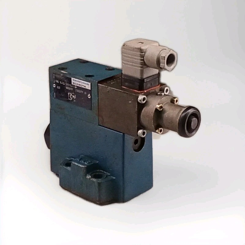 Mannesmann Rexroth DRE 10-52/200YG24NZ4 Solenoid Valve