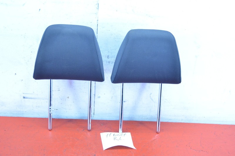 10-14 VOLKSWAGEN GOLF FRONT LEFT / RIGHT SEAT HEADREST SET OEM
