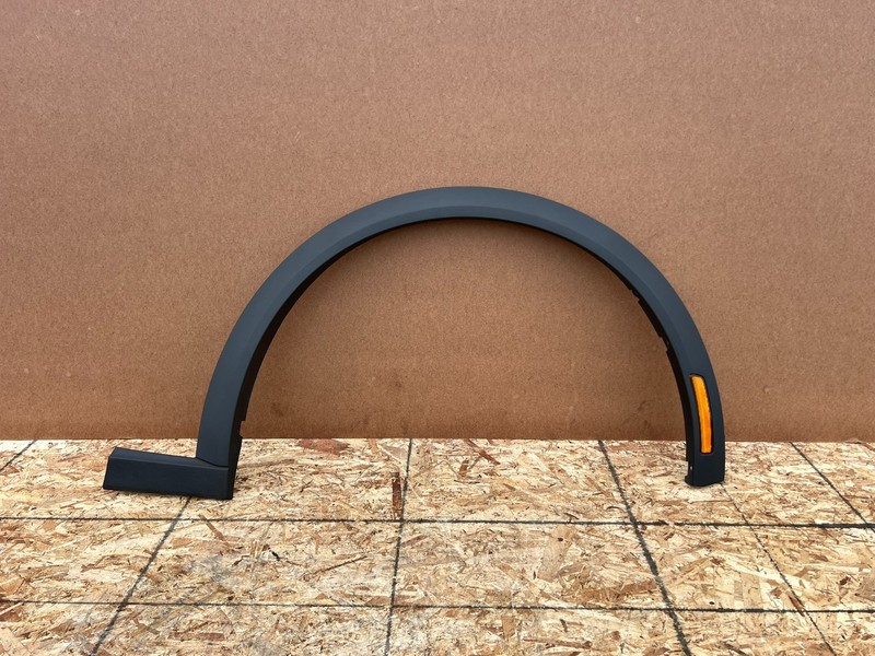 FORD MUSTANG MACH-E 21-26 OEM FRONT RIGHT FENDER FLARE WHEEL ARCH MOLDING TRIM