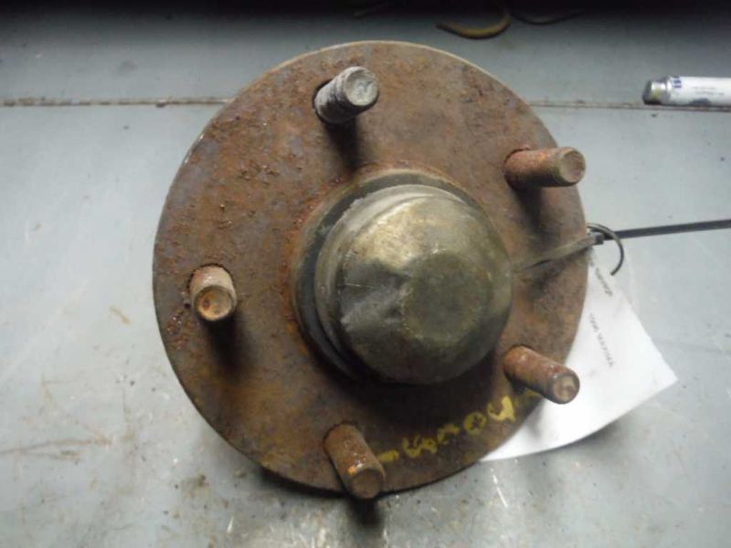95 96 NISSAN MAXIMA HUB FRONT W/O ABS THRU 10/95 112991