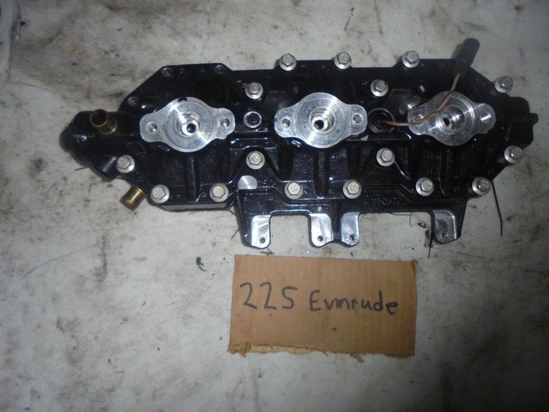 Evinrude Johnson BRP 225 FICHT starboard head 2002 model FRESHWATER