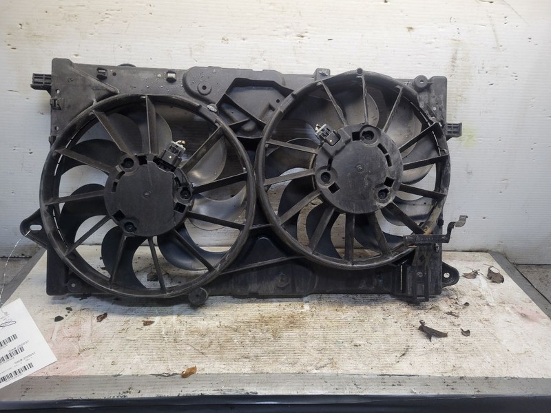 Radiator Fan Motor Fan Assembly Fits 14-20 IMPALA 1528324