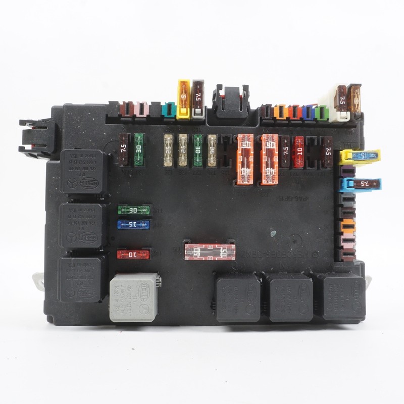 07-09 Mercedes W221 S600 S550CL550 Rear Trunk Fuse Box Module 2215403250 OEM