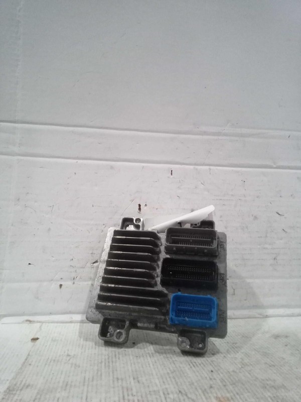 2014 Chevrolet Cruze Engine Control Module ECM OEM 12643636 97K Miles