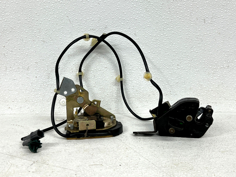 ⭐2003-2011 HONDA ELEMENT EX REAR RIGHT UPPER/LOWER LATCH ACTUATOR SET LOT2550