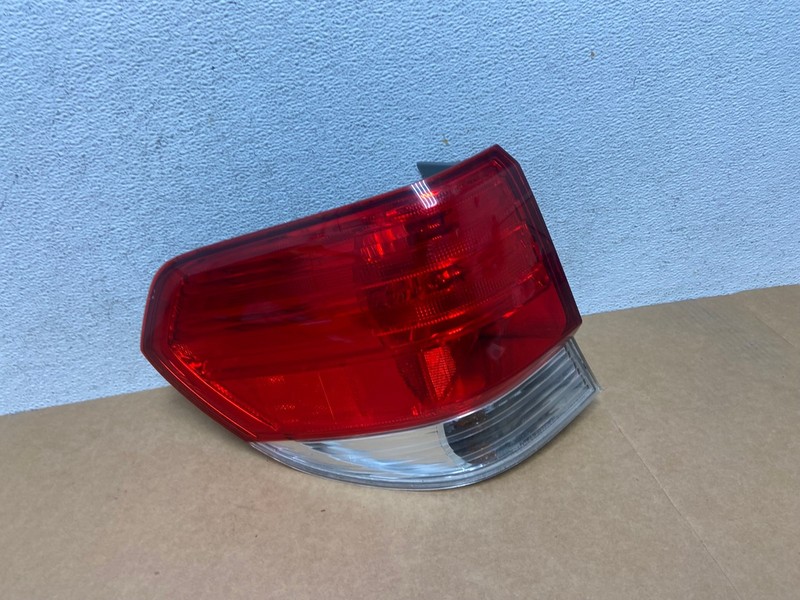 2008 2009 2010 Honda Odyssey Left Driver LH Side Tail Light AE2888 LK