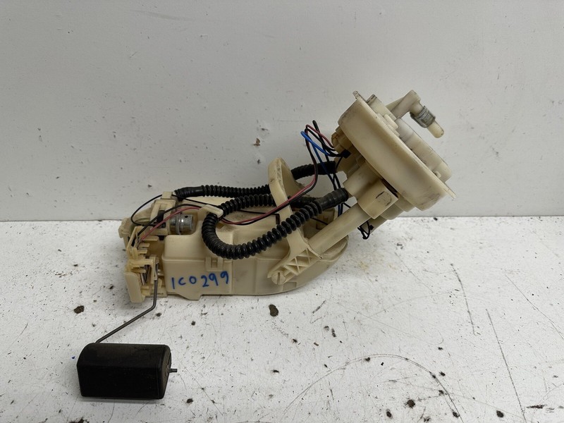 2001-2003 Honda Civic 1.7L Fuel Pump w Sending Unit & Bracket Oem