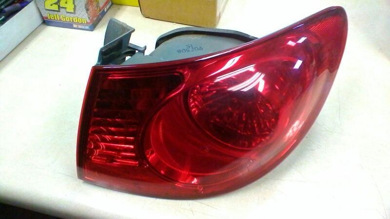 Passenger Tail Light Sedan Quarter Panel Mounted Fits 07-10 ELANTRA 69256
