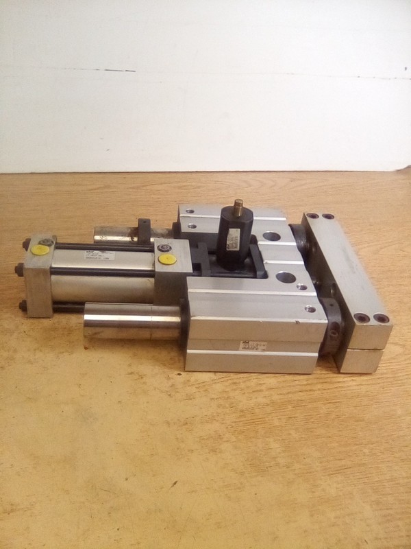 Phd SDD26X3-DB-GI-H47-J2-J6-H4 Guided Cylinder