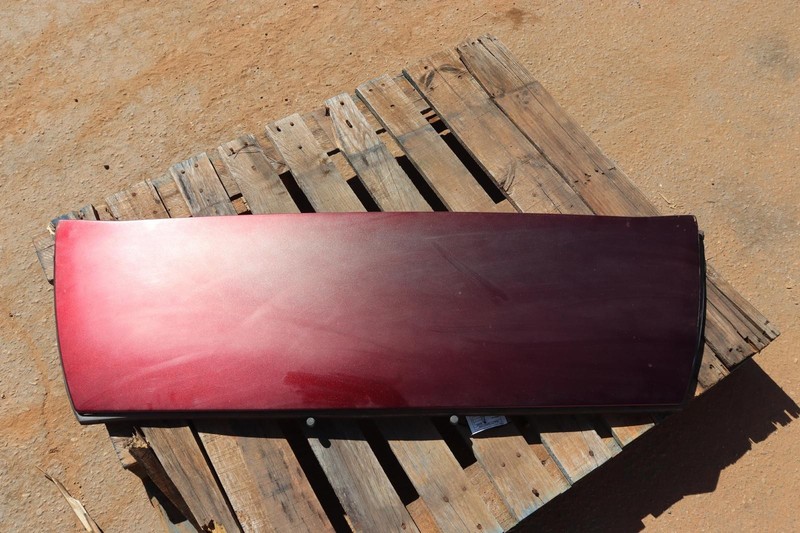 2004-2009 CADILLAC XLR CONVERTIBLER REAR ROOF COVER PANEL BURGUNDY OEM